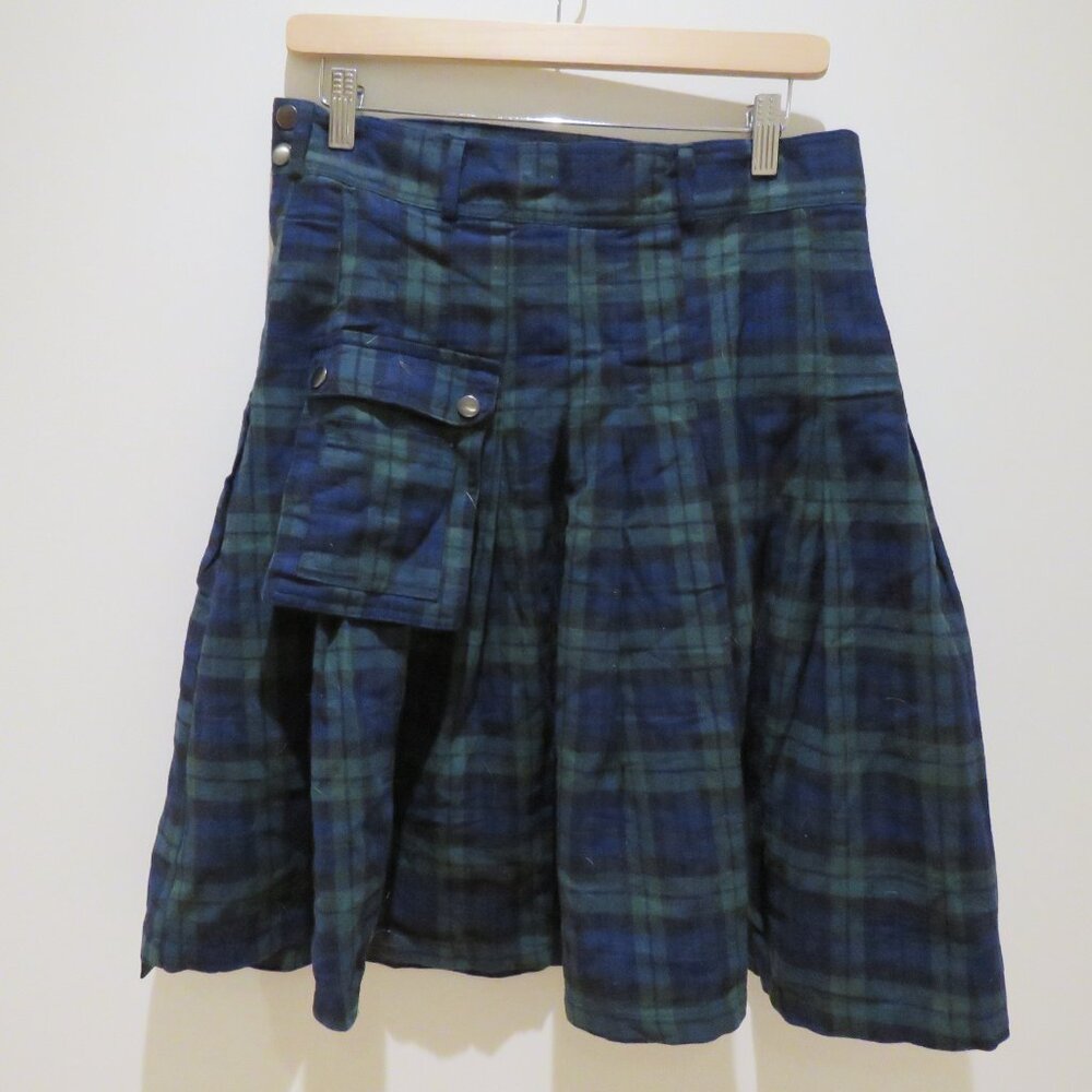 SCARLET DARKNESS Scottish Tartan Black Watch Plaid Kilt Small Alt Punk Grunge - Picture 10 of 16